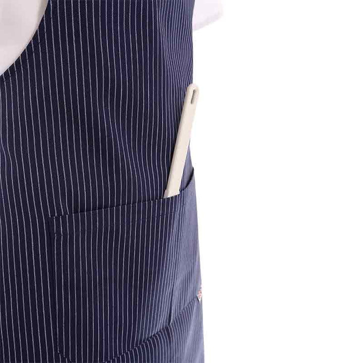 Tablier a bavette bleu rayures blanches à poche double centrale