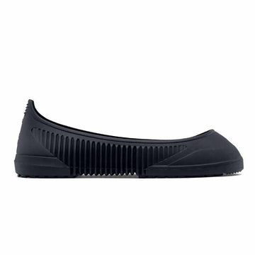 sur chaussures noires