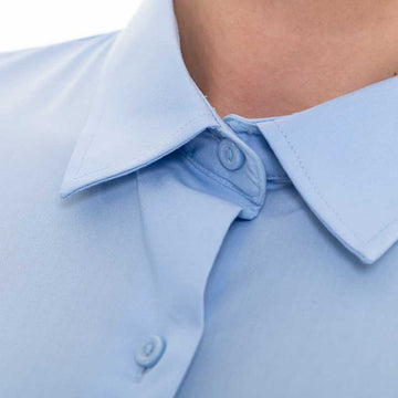 col chemise bleu ciel