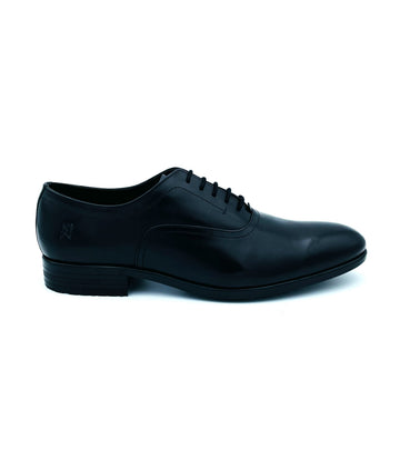 chaussures noires pour serveur