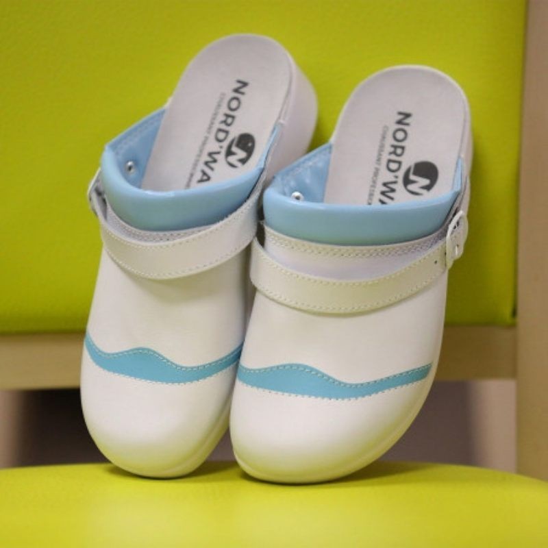 sabot bleu et blanc nordways mado hopial infirmiere