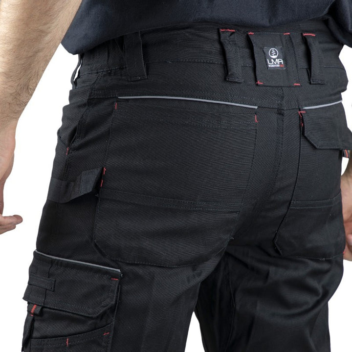 Zoom poches fesse pantalon de travail LMA