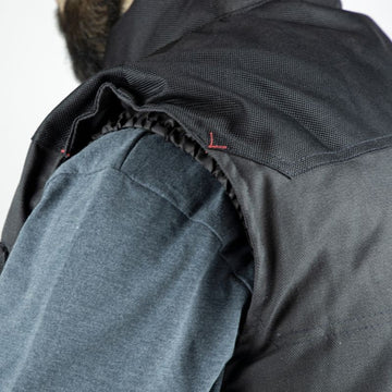 Zoom épaule gilet sans manche gris homme LMA
