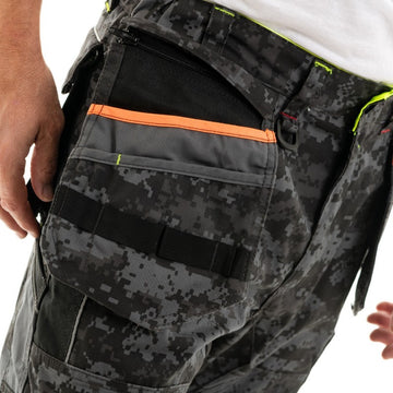 Zoom sur la poche avant côté gauche du pantalon donjon de LMA