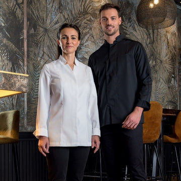 Photo ambiance de la veste homme Bergame de Robur dans un restaurant