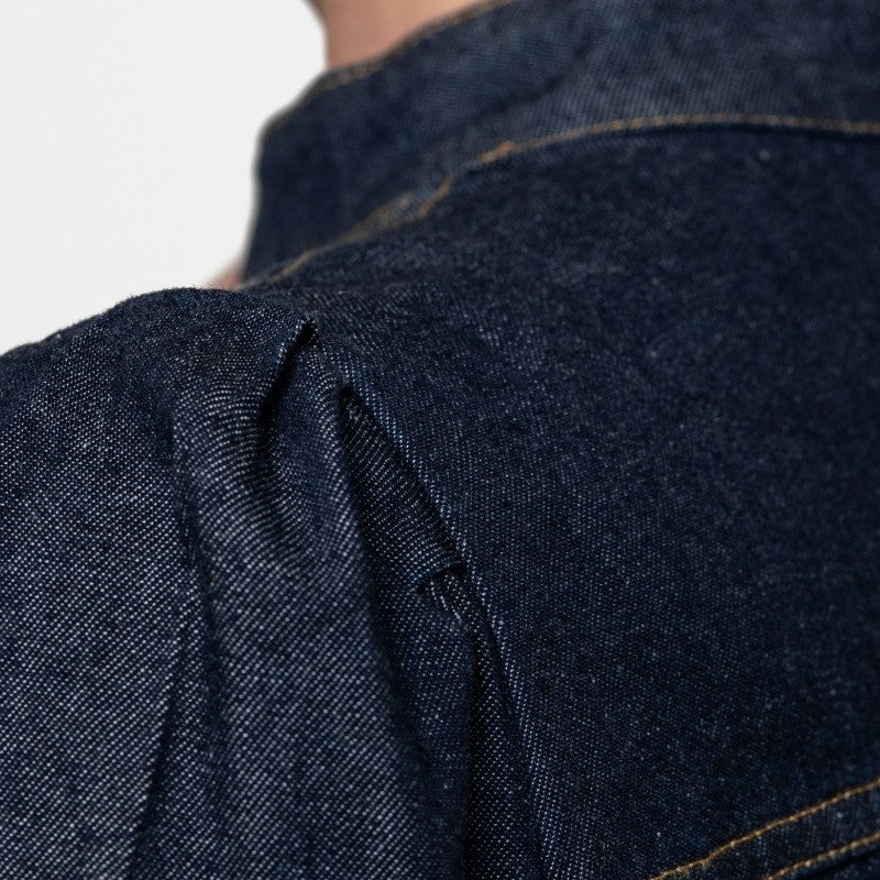 Zoom sur le haut de la veste de cuisine Holly de Robur