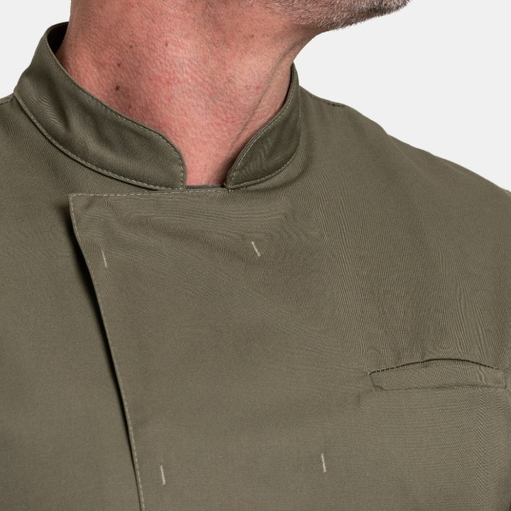 Zoom sur le col et les bouchons cachés de Veste de Cuisine Homme Texas Manches Longues Kaki