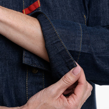 Détail de la manche sur la veste de cuisine femme verveine robur
