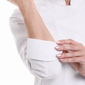 Détail de la veste de cuisine Unera avec ses manches retroussables