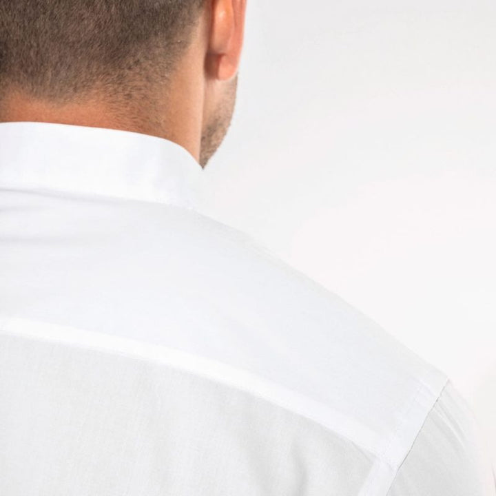 dos chemise de service blanche