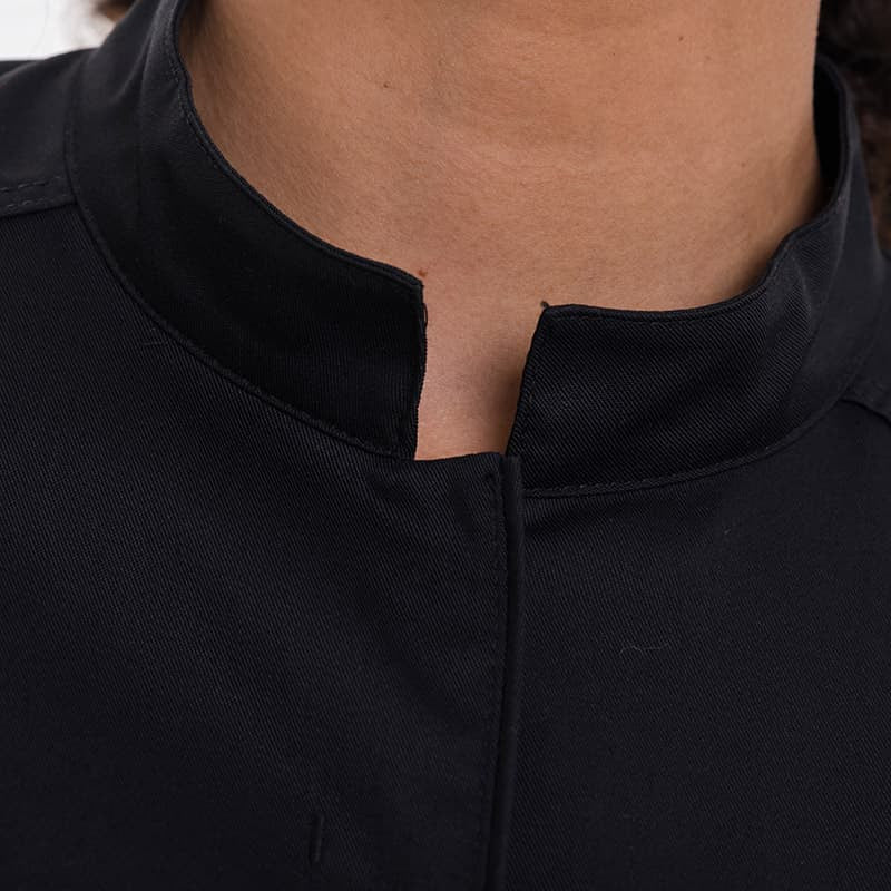 détail veste de cuisine femme noir