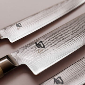 Couteau Japonais Shun Classic White - Couteau à Pain 23 cm - KAI - Lames