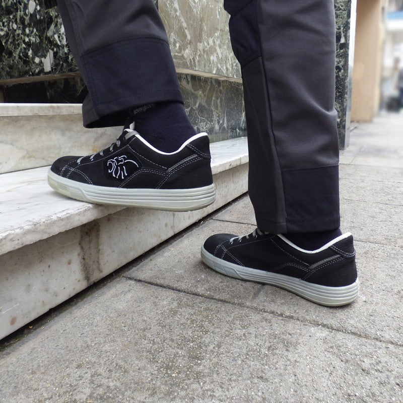 Chaussures de sécurité Amazon S3 SRC ESD. Pour métiers tels que mécanicien, déménageur, manutention.