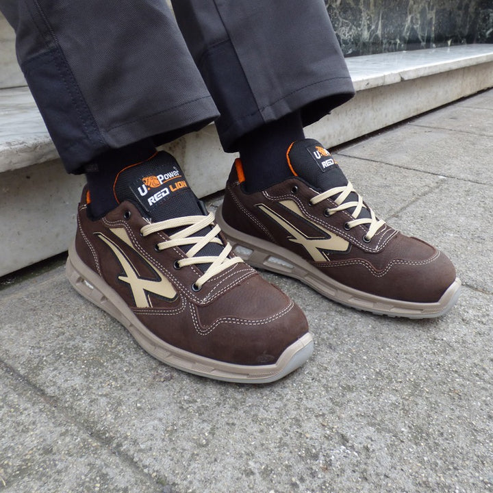 Chaussures de sécurité SPYKE S3 SRC. Semelle de précision très légère évite mal de dos.