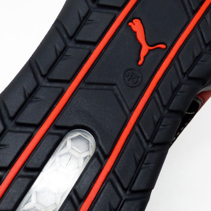 Baskets mixtes de sécurité Puma Silverstone S1P. Semelle antiperforation, antistatique et antidérapante.