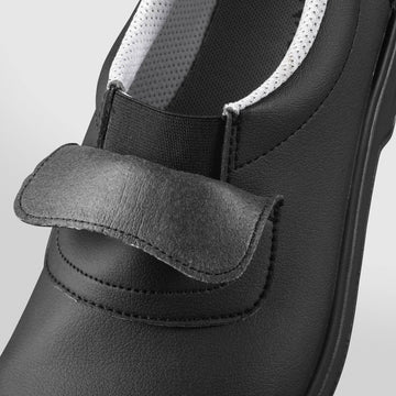 zoom détail chaussures de cuisine noir 